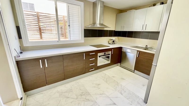 2 bedroom Apartment for sale in Hacienda del Alamo with pool - € 169,949 (Ref: 9379614)