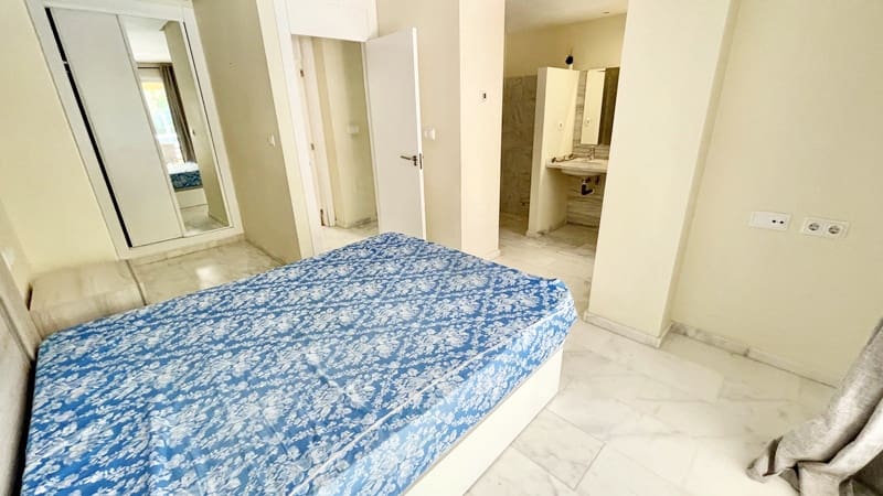 2 bedroom Apartment for sale in Hacienda del Alamo with pool - € 169,949 (Ref: 9379614)