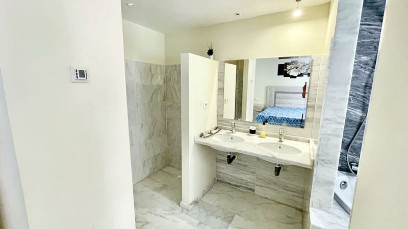 2 bedroom Apartment for sale in Hacienda del Alamo with pool - € 169,949 (Ref: 9379614)