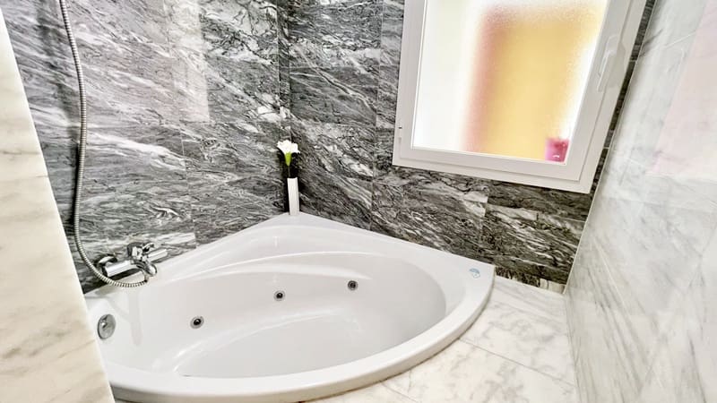 2 bedroom Apartment for sale in Hacienda del Alamo with pool - € 169,949 (Ref: 9379614)