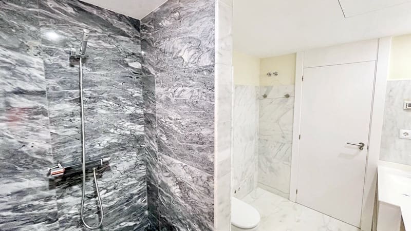 2 bedroom Apartment for sale in Hacienda del Alamo with pool - € 169,949 (Ref: 9379614)