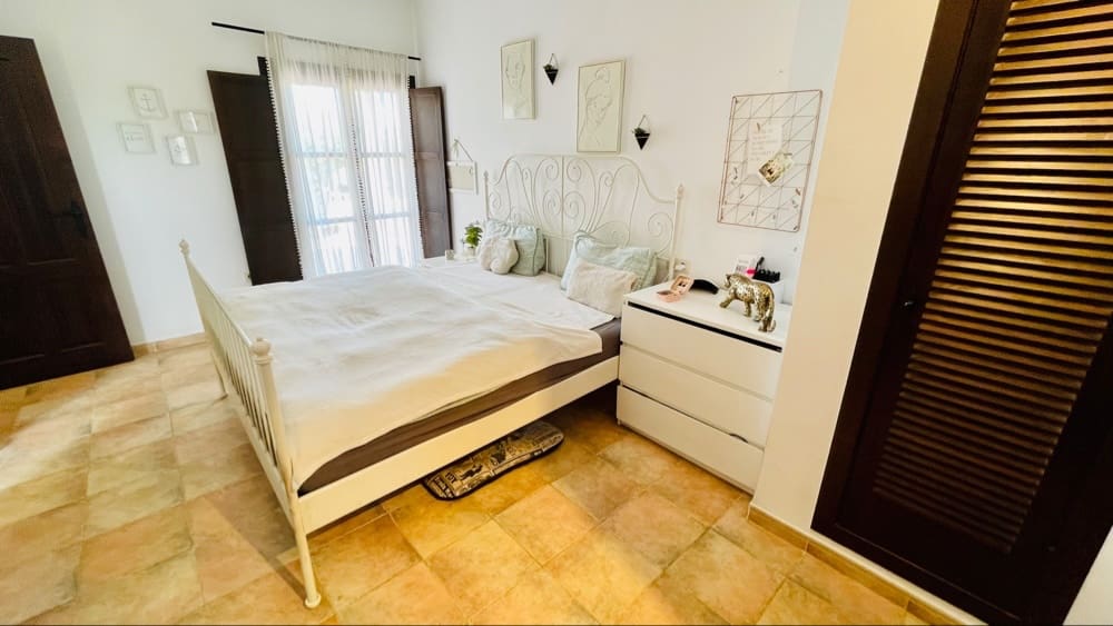 3 bedroom Villa for sale in Hacienda del Alamo with garage - € 324,949 (Ref: 9386590)