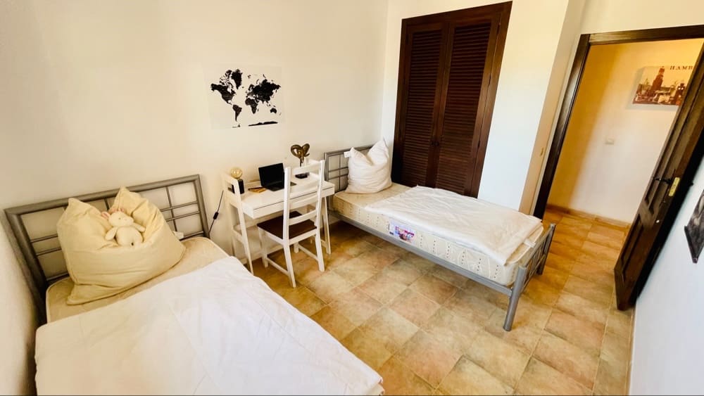 3 bedroom Villa for sale in Hacienda del Alamo with garage - € 324,949 (Ref: 9386590)