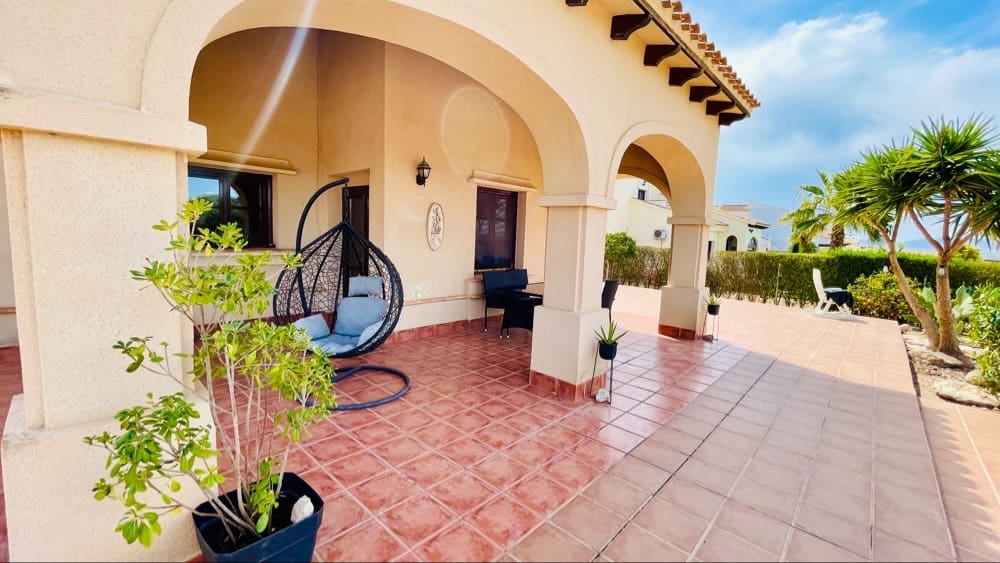 3 bedroom Villa for sale in Hacienda del Alamo with garage - € 324,949 (Ref: 9386590)