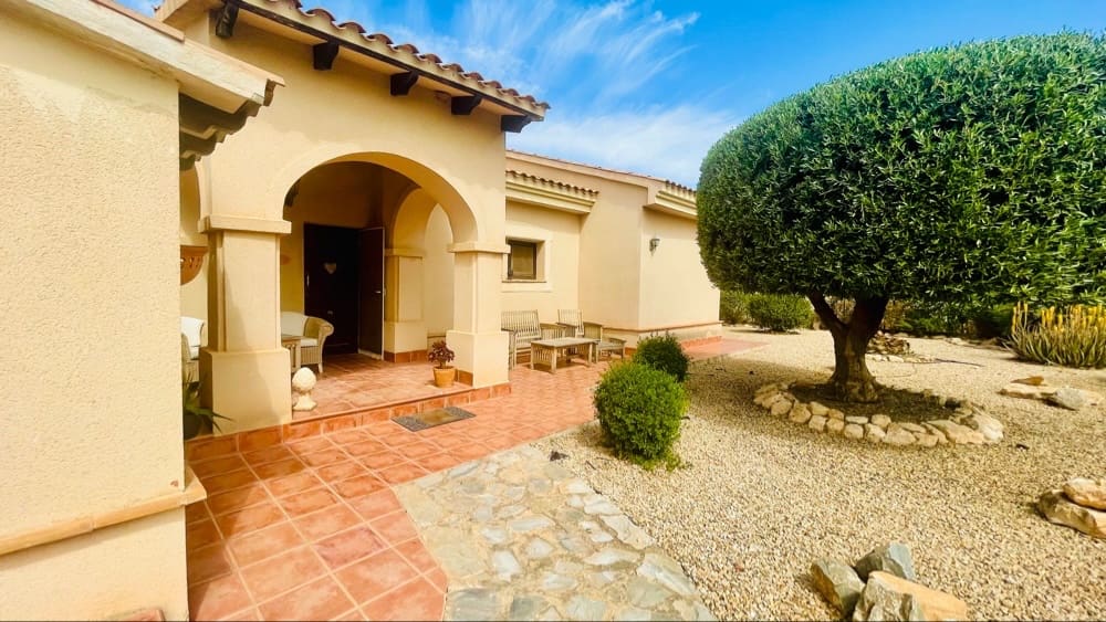 3 bedroom Villa for sale in Hacienda del Alamo with garage - € 324,949 (Ref: 9386590)