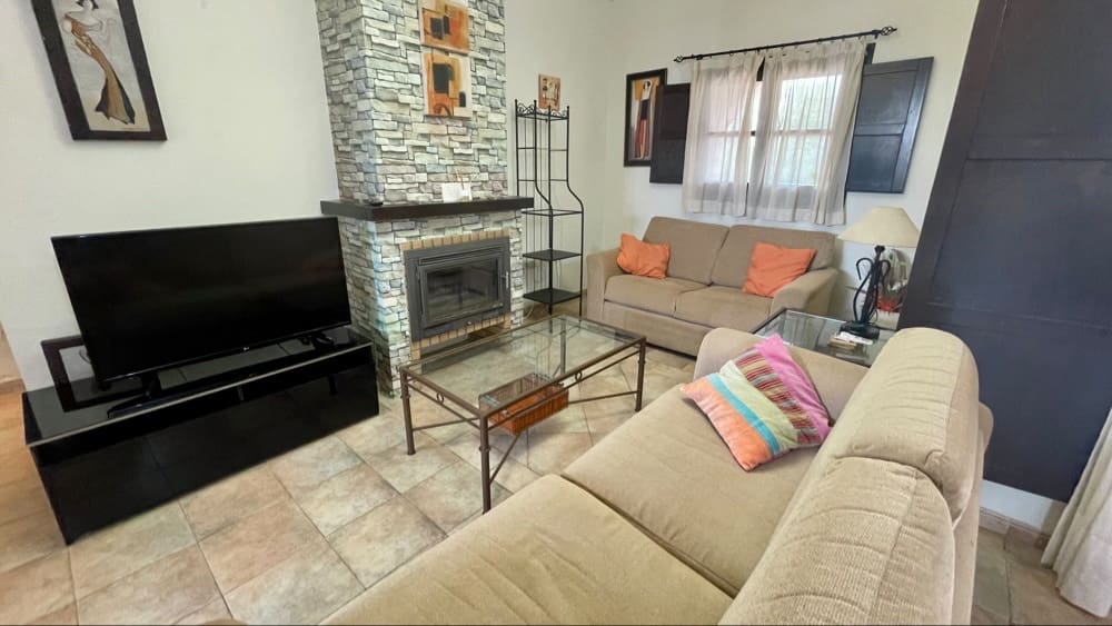 2 bedroom Villa for sale in Hacienda del Alamo with pool - € 149,950 (Ref: 9386626)