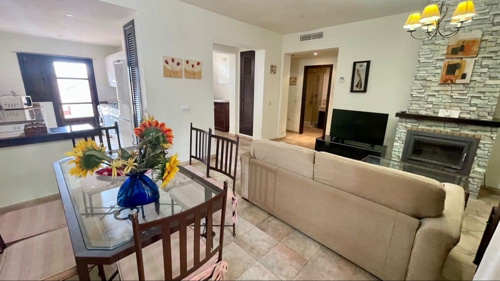 2 bedroom Villa for sale in Hacienda del Alamo with pool - € 149,950 (Ref: 9386626)