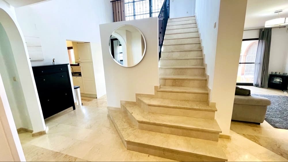 3 soveværelse Villa til salg i Hacienda del Alamo med swimmingpool garage - € 285.000 (Ref: 9396871)