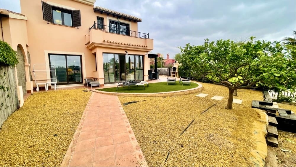 3 soveværelse Villa til salg i Hacienda del Alamo med swimmingpool garage - € 285.000 (Ref: 9396871)