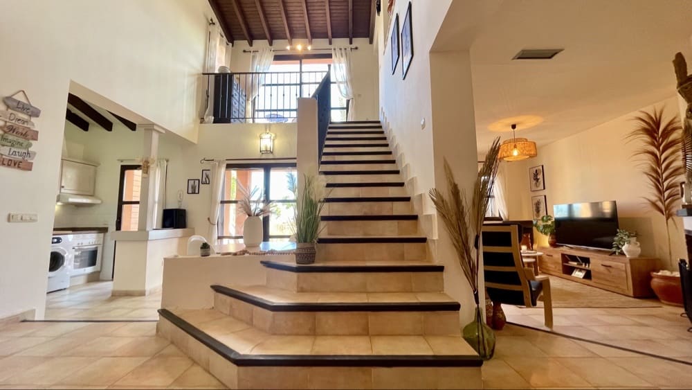 3 bedroom Villa for sale in Hacienda del Alamo with pool garage - € 209,000 (Ref: 9402481)