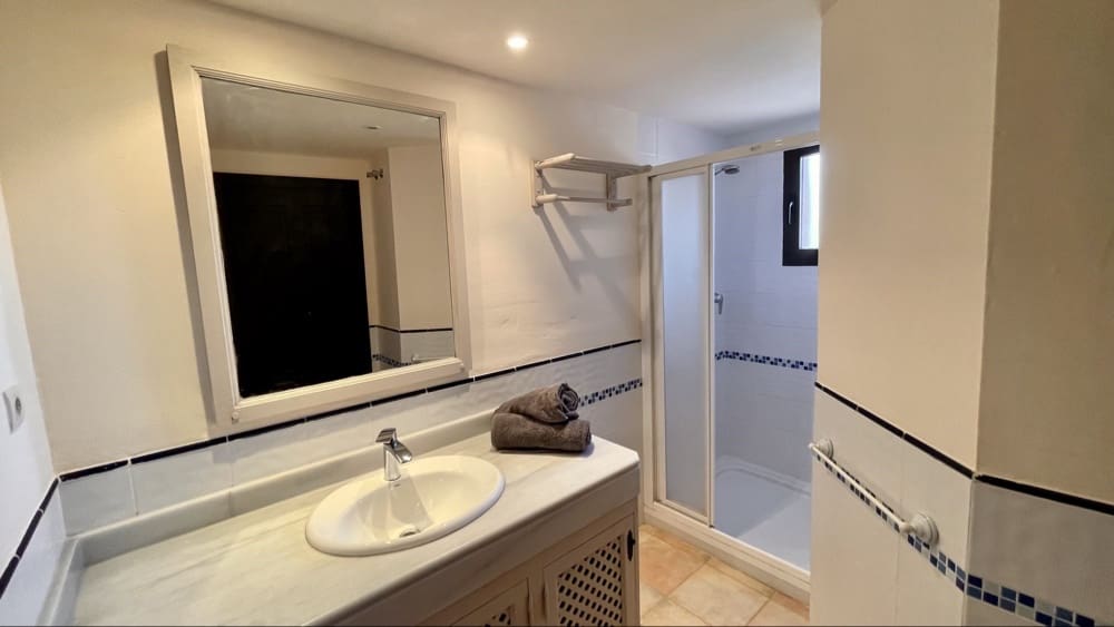 3 bedroom Villa for sale in Hacienda del Alamo with pool garage - € 209,000 (Ref: 9402481)