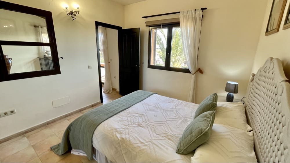 3 bedroom Villa for sale in Hacienda del Alamo with pool garage - € 209,000 (Ref: 9402481)