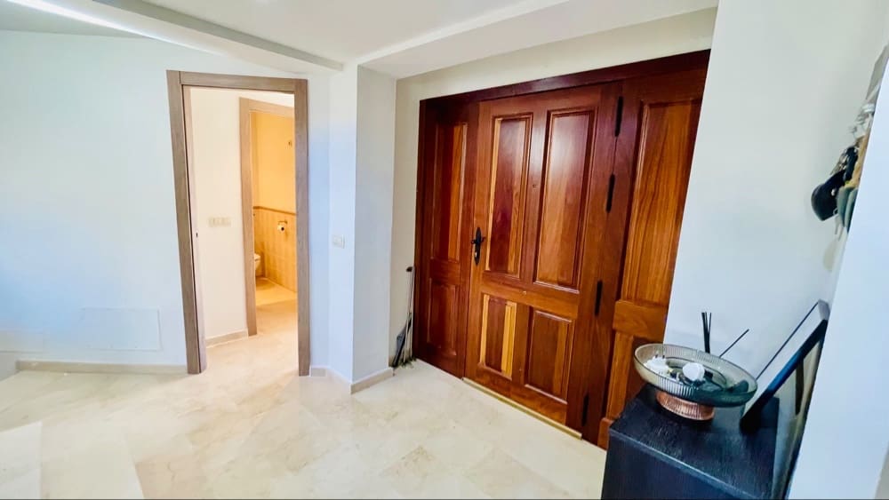 3 bedroom Villa for sale in Hacienda del Alamo with pool garage - € 215,000 (Ref: 9432287)