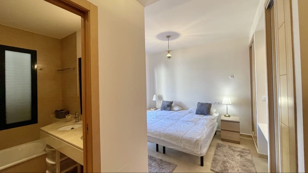 2 soveværelse Penthouse til salg i Hacienda del Alamo med swimmingpool garage - € 145.500 (Ref: 9442860)