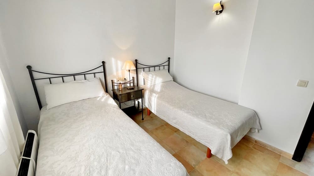 3 soveværelse Villa til salg i Hacienda del Alamo med swimmingpool garage - € 254.950 (Ref: 9449676)