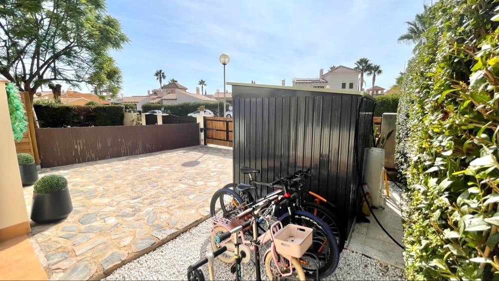 2 bedroom Villa for sale in Hacienda del Alamo with pool garage - € 222,000 (Ref: 9488752)