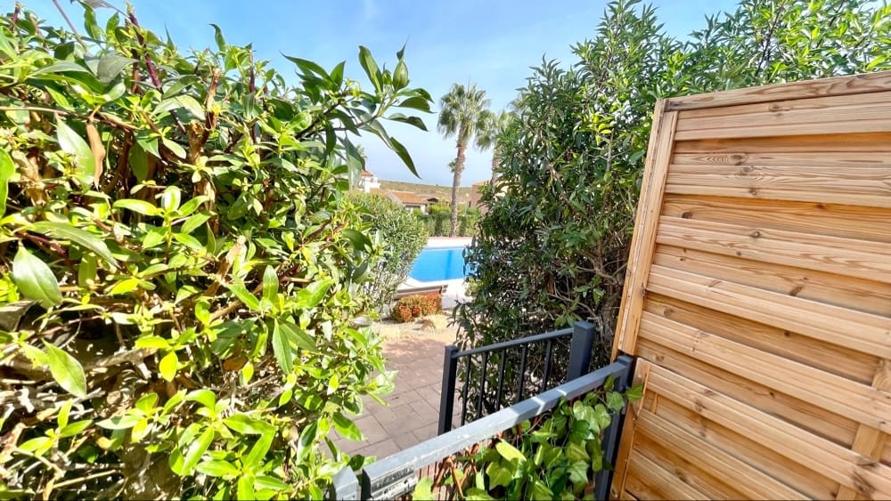 2 bedroom Villa for sale in Hacienda del Alamo with pool garage - € 222,000 (Ref: 9488752)