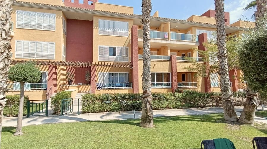 2 sovrum Lägenhet till salu i Hacienda del Alamo med pool - 185 000 € (Ref: 9488753)