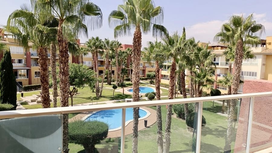 2 sovrum Lägenhet till salu i Hacienda del Alamo med pool - 185 000 € (Ref: 9488753)