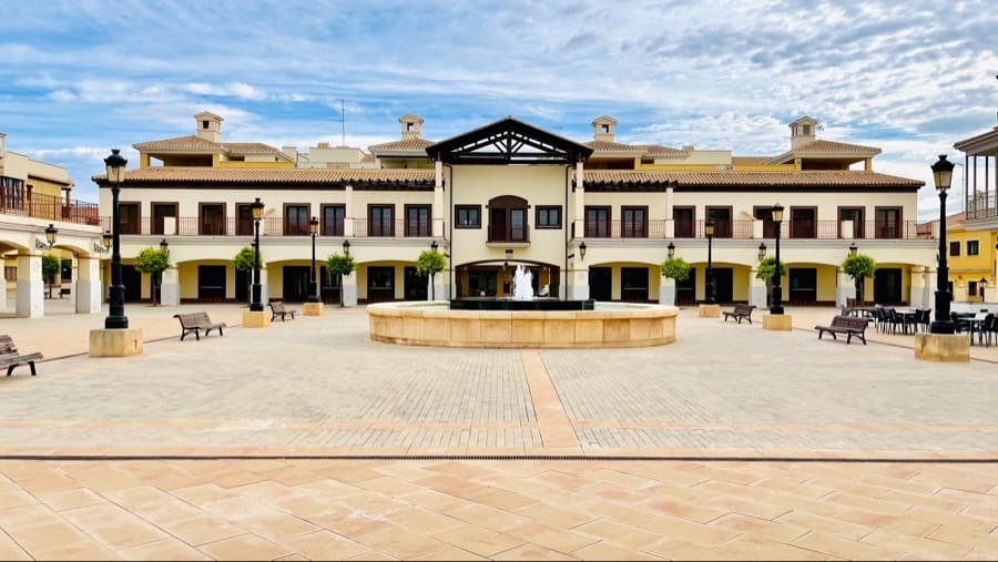 3 bedroom Villa for sale in Hacienda del Alamo with pool garage - € 183,000 (Ref: 9522927)