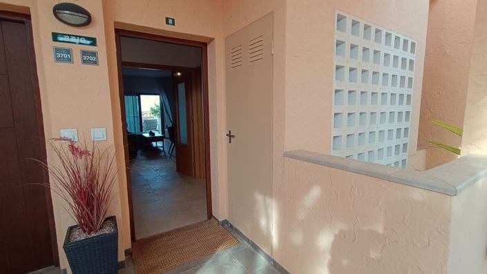 2 bedroom Apartment for sale in Hacienda del Alamo with pool garage - € 200,000 (Ref: 9523268)