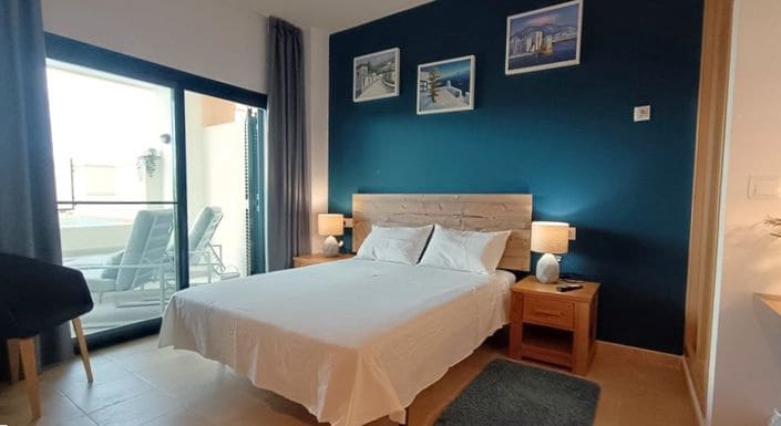 2 bedroom Apartment for sale in Hacienda del Alamo with pool garage - € 200,000 (Ref: 9523268)