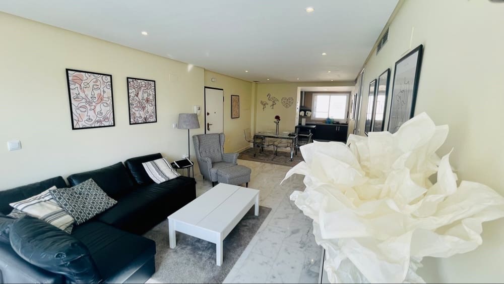 3 bedroom Apartment for sale in Hacienda del Alamo with pool garage - € 175,000 (Ref: 9523272)