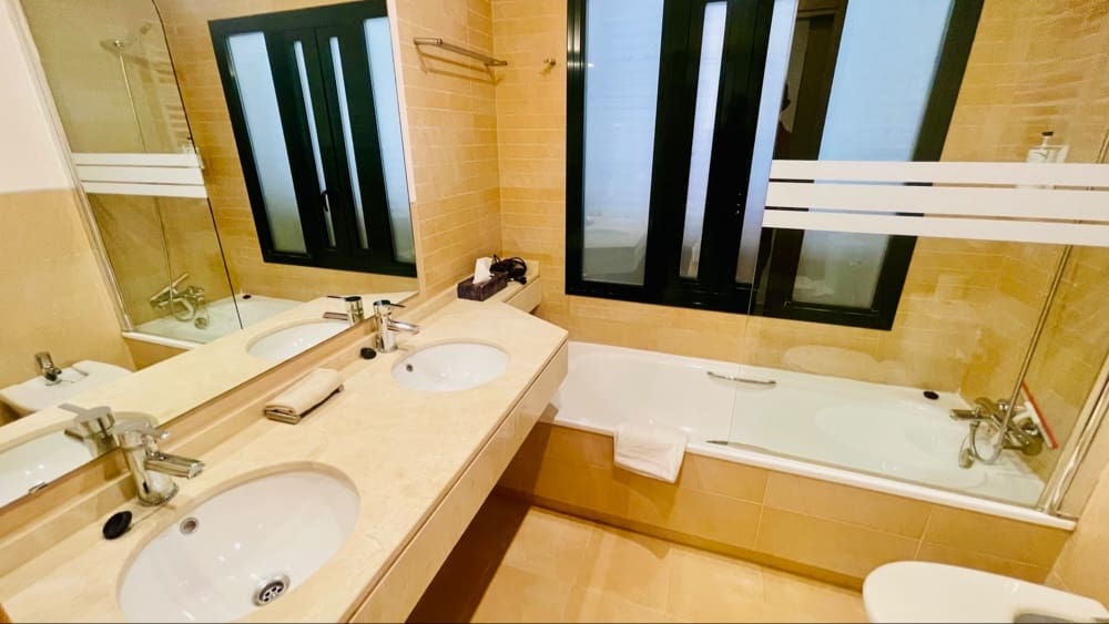 2 bedroom Apartment for sale in Hacienda del Alamo with pool garage - € 149,947 (Ref: 9523276)