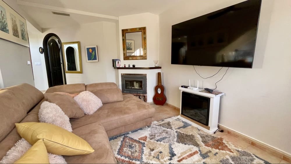 3 bedroom Villa for sale in Hacienda del Alamo with pool garage - € 249,948 (Ref: 9523315)