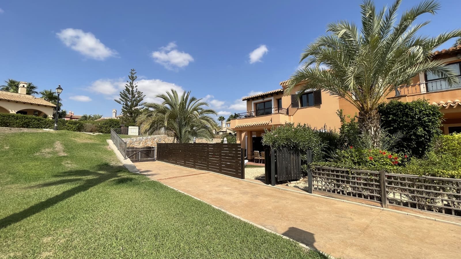 3 bedroom Villa for sale in Hacienda del Alamo with pool garage - € 249,948 (Ref: 9523315)