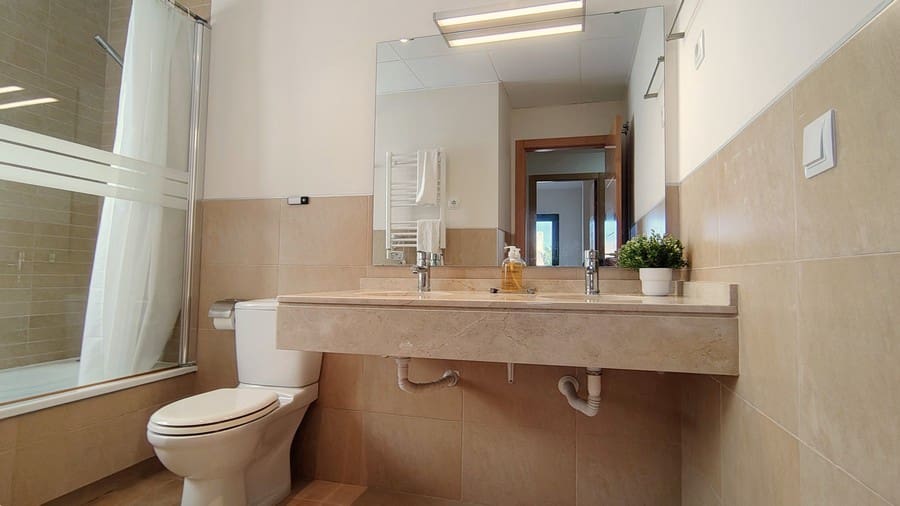 3 bedroom Apartment for sale in Hacienda del Alamo with pool garage - € 199,990 (Ref: 9536893)