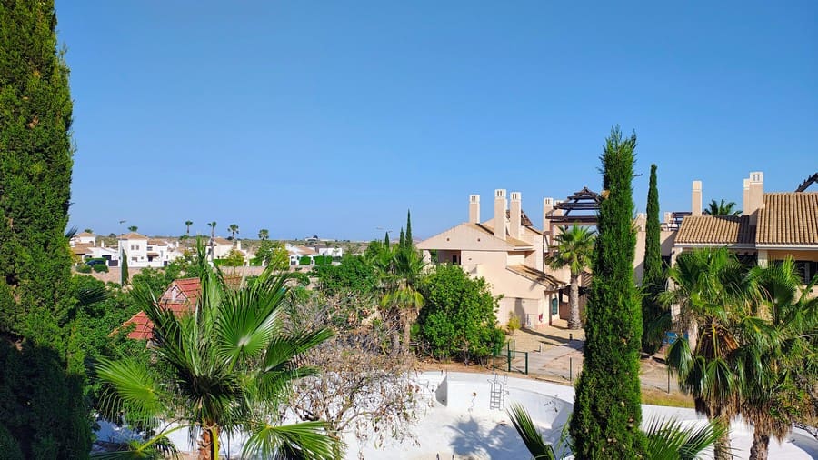 3 bedroom Apartment for sale in Hacienda del Alamo with pool garage - € 199,990 (Ref: 9536893)