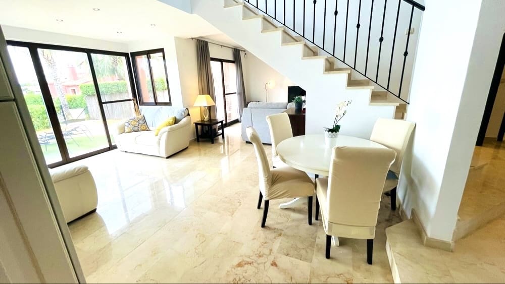 3 bedroom Villa for sale in Hacienda del Alamo with pool garage - € 285,000 (Ref: 9556150)