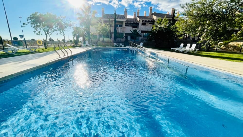 2 makuuhuone Huoneisto myytävänä paikassa Hacienda del Alamo mukana uima-altaan 
autotalli - 147 950 € (Ref: 9609492)