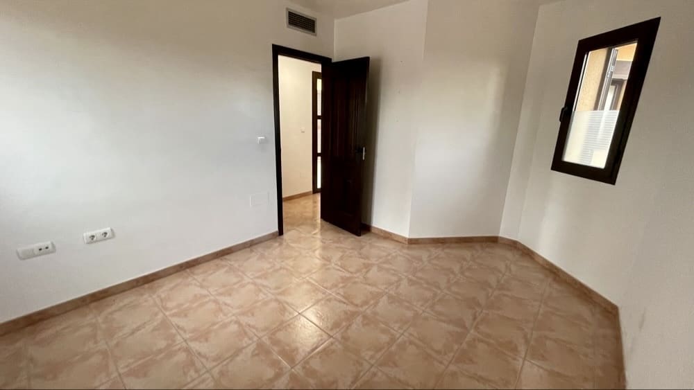 Chalet de 3 habitaciones en Hacienda del Alamo en venta con piscina garaje - 357.000 € (Ref: 9735917)