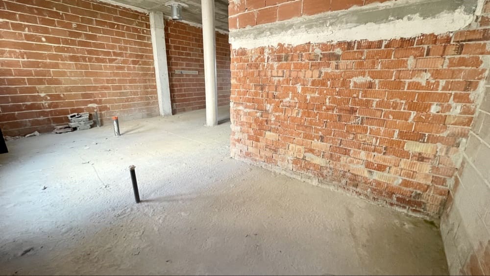 2 bedroom Commercial for sale in Hacienda del Alamo with pool garage - € 179,000 (Ref: 9735948)