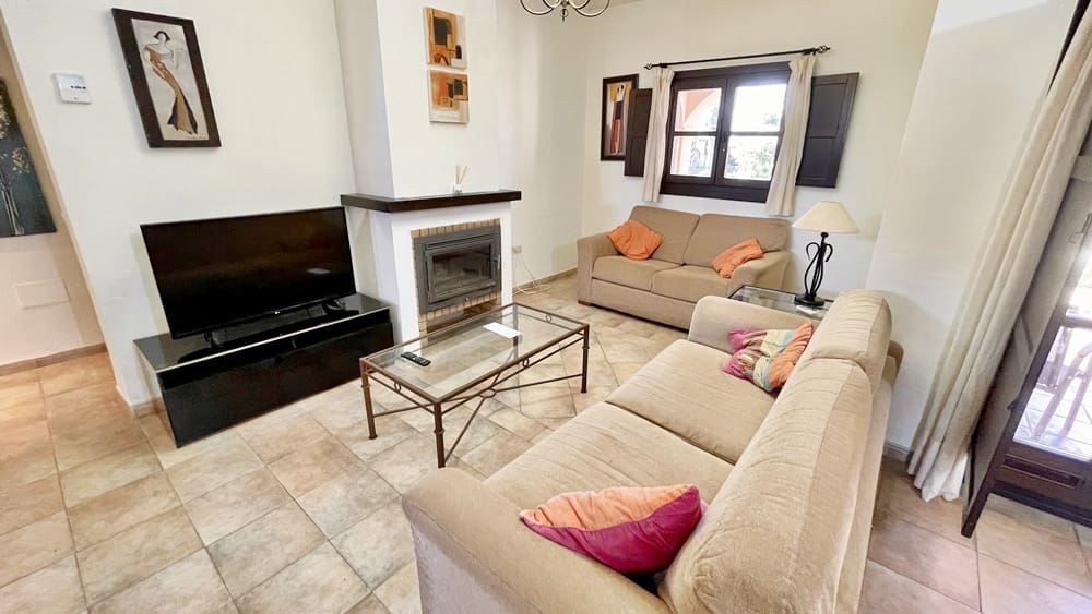 2 bedroom Villa for sale in Hacienda del Alamo with pool garage - € 164,950 (Ref: 9760039)