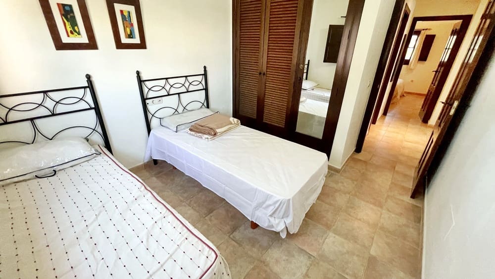 2 bedroom Villa for sale in Hacienda del Alamo with pool garage - € 164,950 (Ref: 9760039)