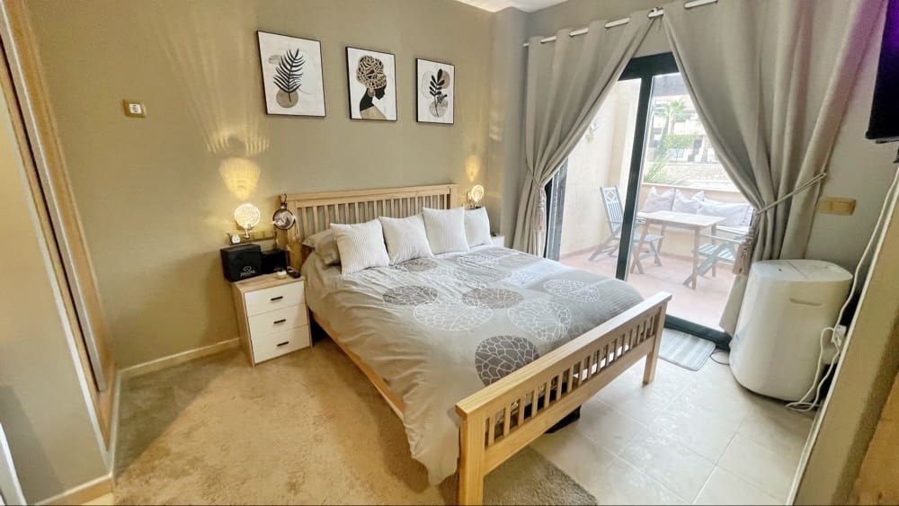 2 makuuhuone Huoneisto myytävänä paikassa Hacienda del Alamo mukana uima-altaan 
autotalli - 157 950 € (Ref: 9760089)