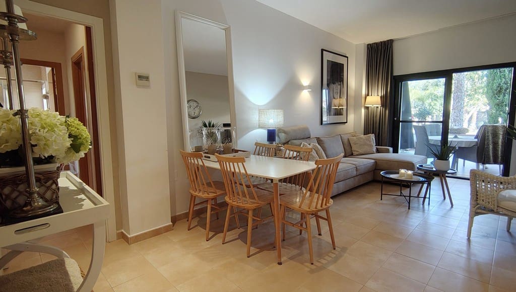 2 makuuhuone Huoneisto myytävänä paikassa Hacienda del Alamo mukana uima-altaan 
autotalli - 195 000 € (Ref: 9769107)