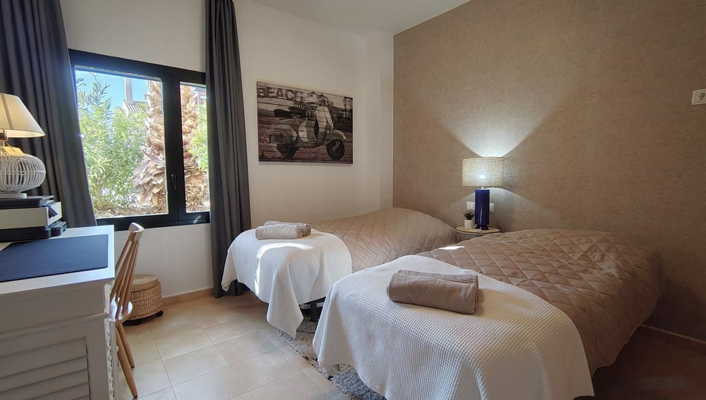 2 makuuhuone Huoneisto myytävänä paikassa Hacienda del Alamo mukana uima-altaan 
autotalli - 195 000 € (Ref: 9769107)