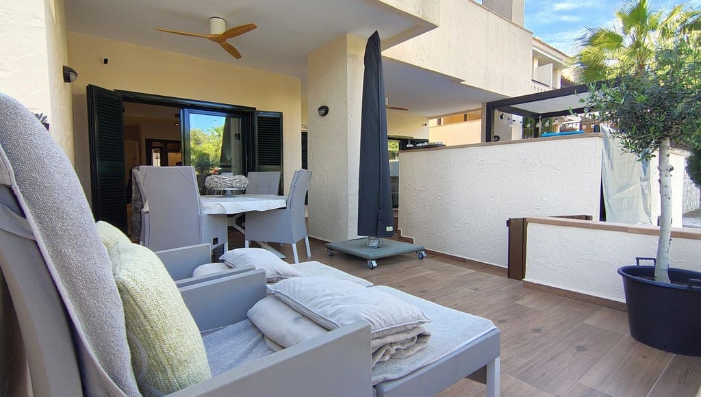 2 makuuhuone Huoneisto myytävänä paikassa Hacienda del Alamo mukana uima-altaan 
autotalli - 195 000 € (Ref: 9769107)