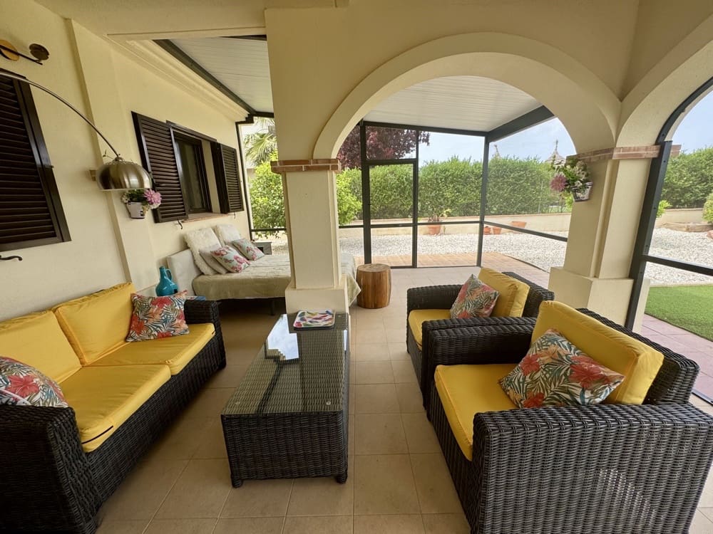 3 sypialnia Willa na sprzedaż w Hacienda del Alamo z basenem garażem - 429 999 € (Ref: 9798109)