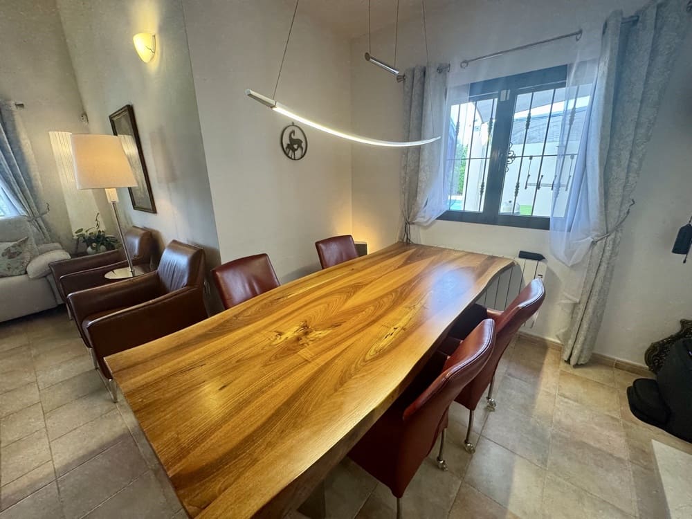 3 sypialnia Willa na sprzedaż w Hacienda del Alamo z basenem garażem - 429 999 € (Ref: 9798109)