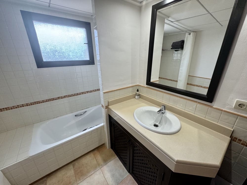 3 sypialnia Willa na sprzedaż w Hacienda del Alamo z basenem garażem - 429 999 € (Ref: 9798109)