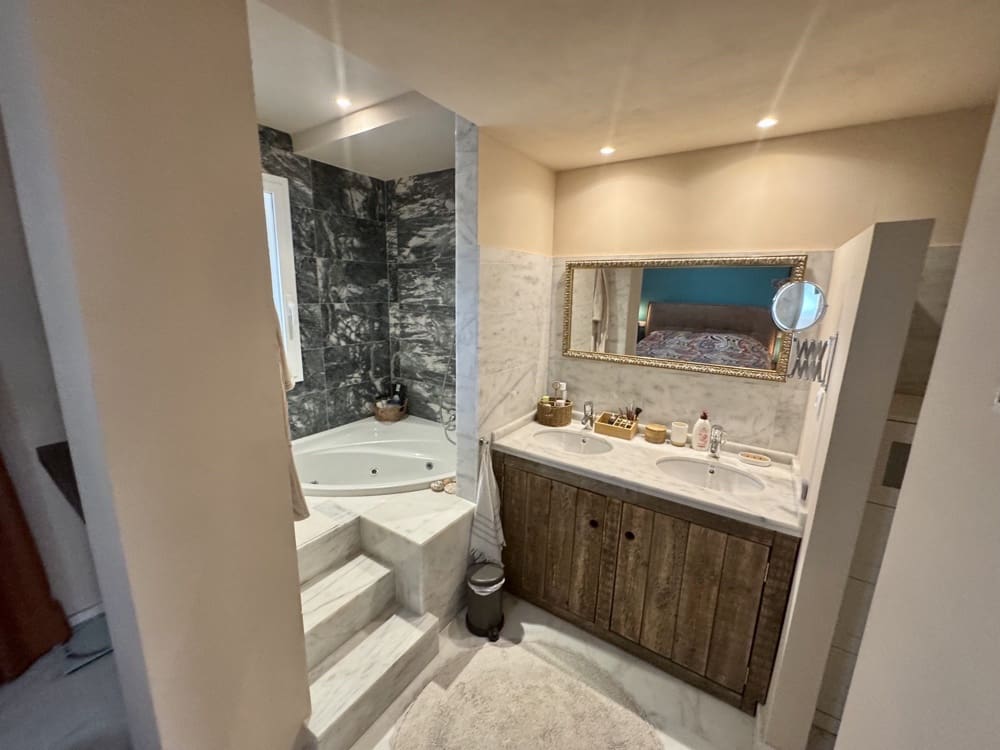 Apartamento de 2 habitaciones en Hacienda del Alamo en venta con piscina garaje - 174.000 € (Ref: 9812415)