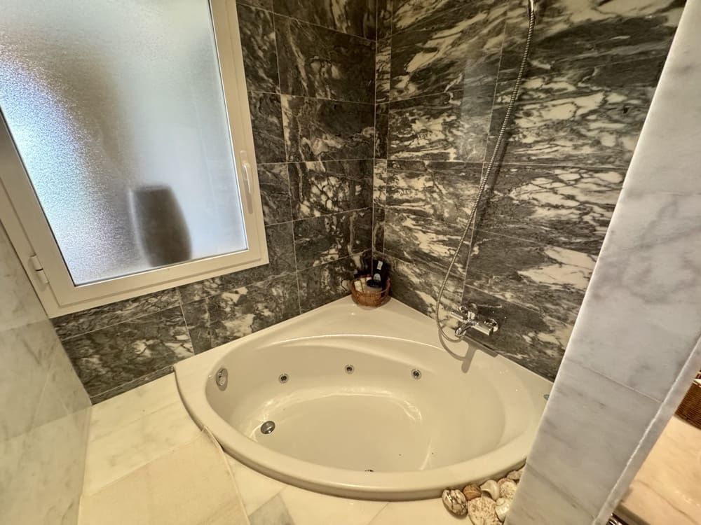 Apartamento de 2 habitaciones en Hacienda del Alamo en venta con piscina garaje - 174.000 € (Ref: 9812415)