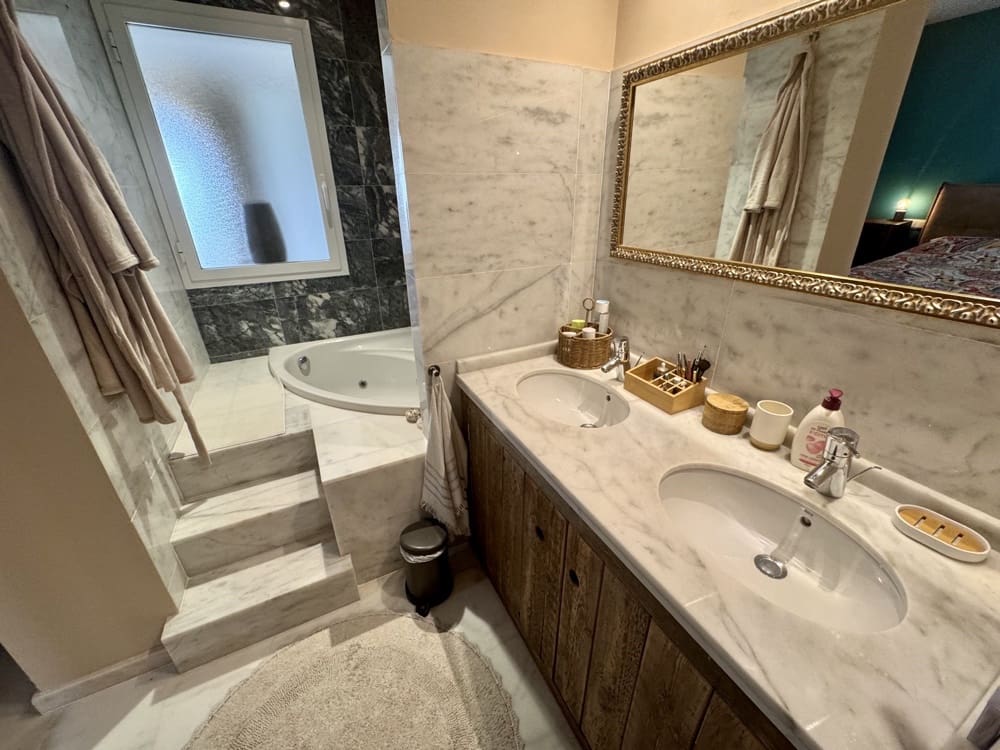 Apartamento de 2 habitaciones en Hacienda del Alamo en venta con piscina garaje - 174.000 € (Ref: 9812415)