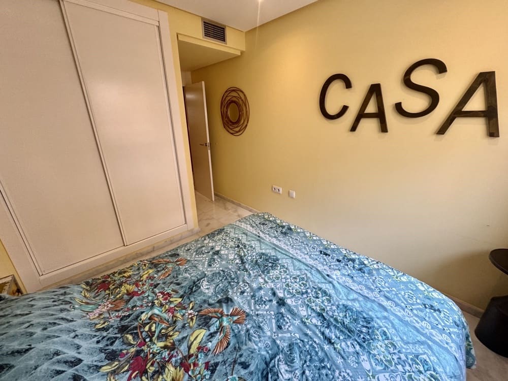 Apartamento de 2 habitaciones en Hacienda del Alamo en venta con piscina garaje - 174.000 € (Ref: 9812415)