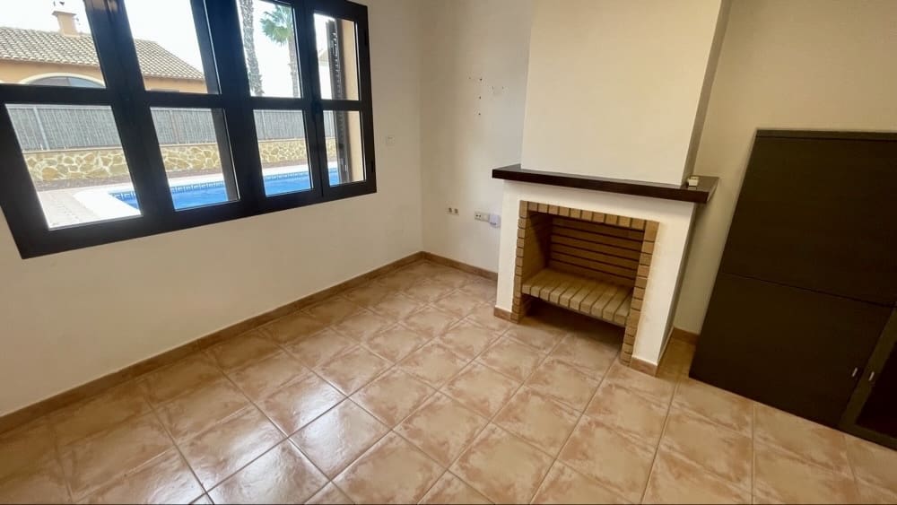 3 bedroom Villa for sale in Hacienda del Alamo with pool garage - € 357,000 (Ref: 9834014)